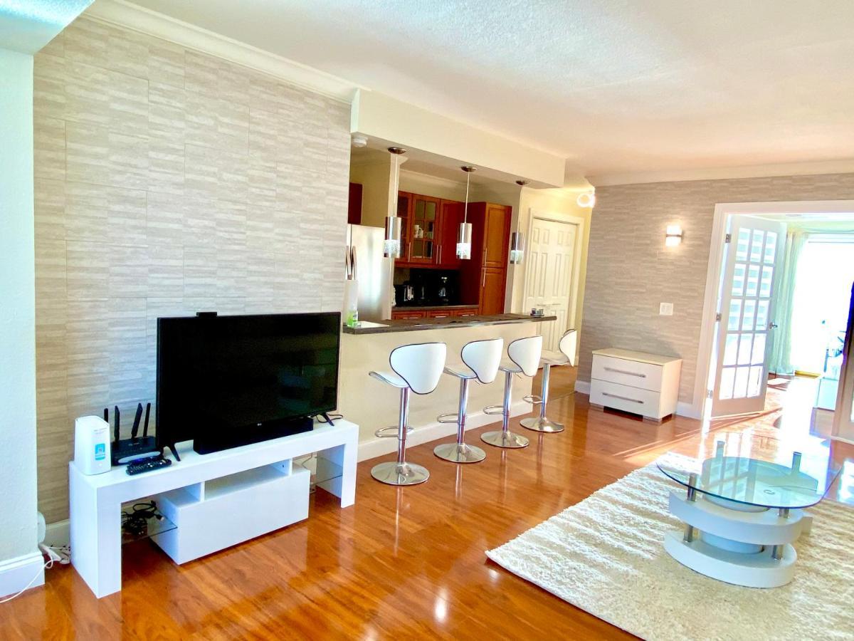 Deluxe Waterfront One Bedroom Apartment With Miami Skyline View, Free Parking 5 Mins Drive To Miami Beach Exterior foto